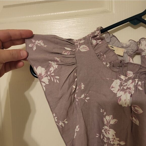 Entro dusty purple/white floral design ruffle sleeve blouse - Picture 3 of 9